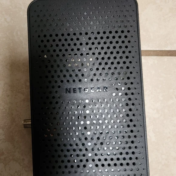 NETGEAR WiFi Cable Modem Router - Picture 2 of 5
